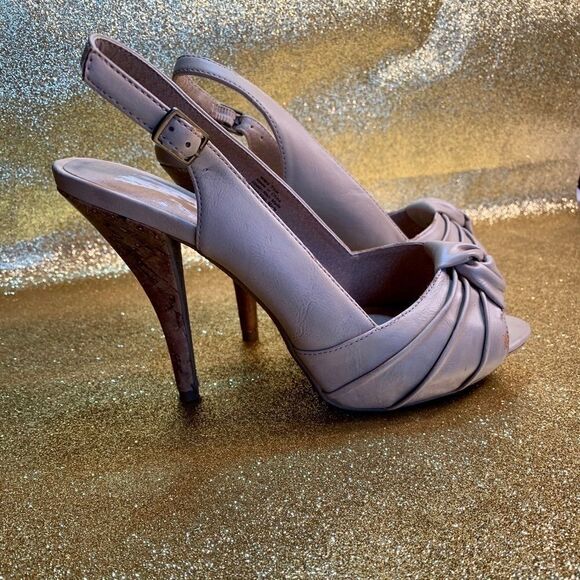Taupe Peep Toe Sling Back by Apt 9 4.5” Heel S 7.5 - Picture 1 of 4